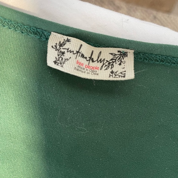 Free People V Neck Bodysuit Size Large - Picture 2 of 3